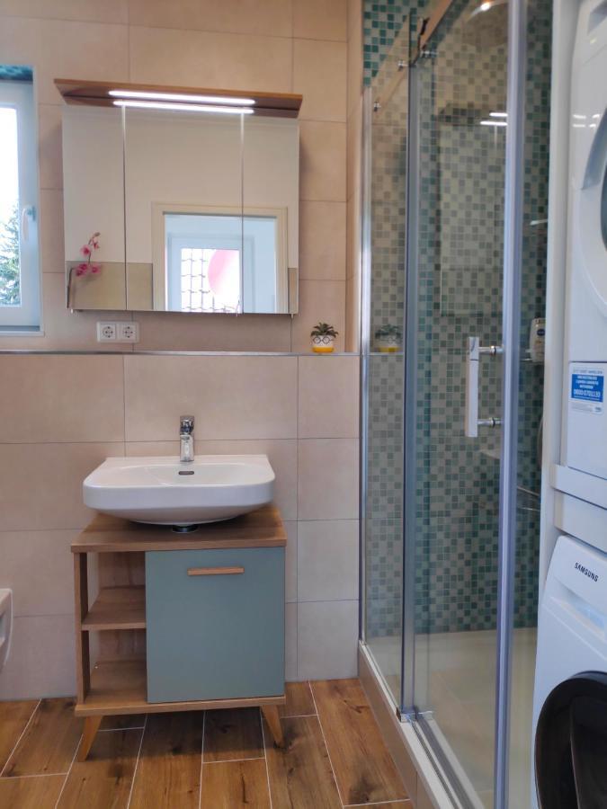 Mini-Apartment Ruhig Und Verkehrsguenstig In Берлин Экстерьер фото