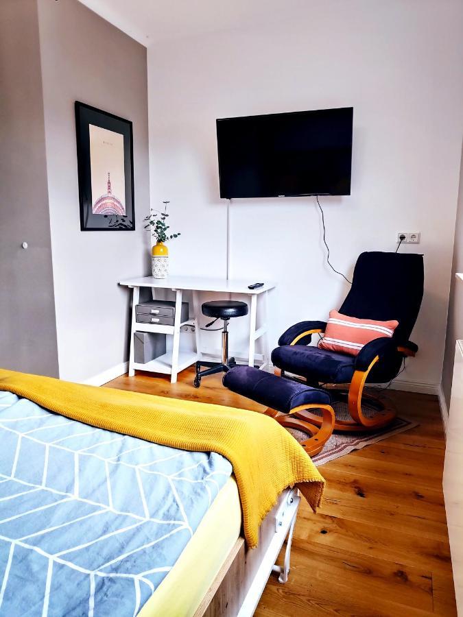 Mini-Apartment Ruhig Und Verkehrsguenstig In Берлин Экстерьер фото
